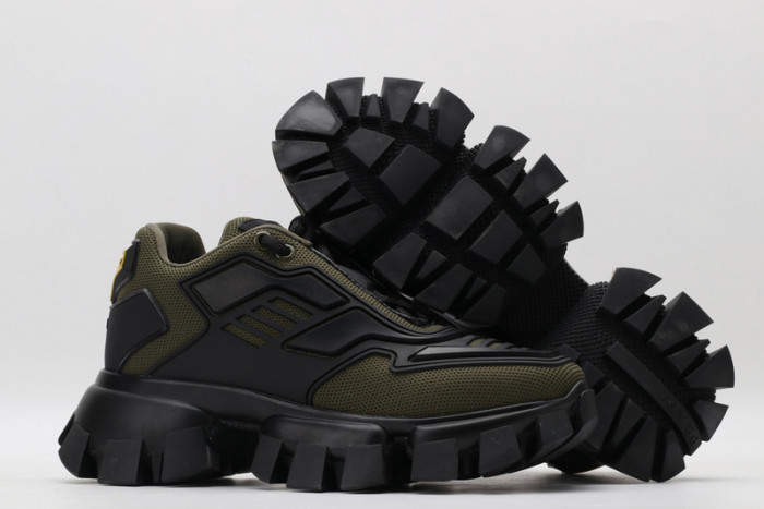 pra*a sneaker p021