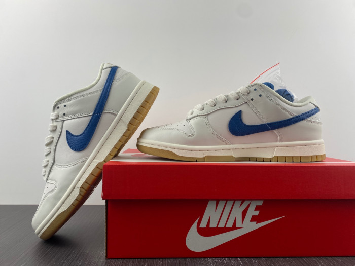 nike dunk low se sail dark marina blue dx3198-133