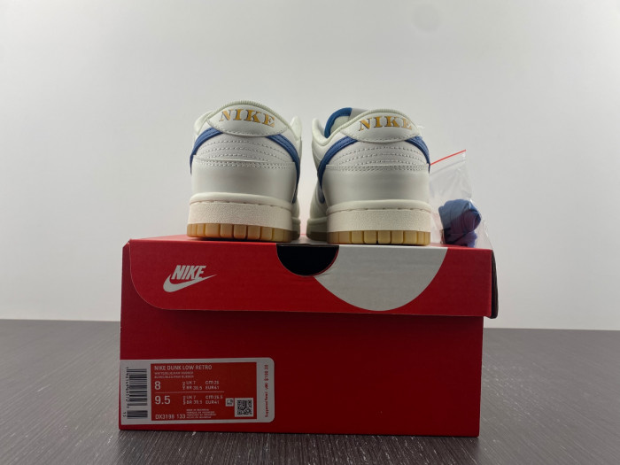 nike dunk low se sail dark marina blue dx3198-133
