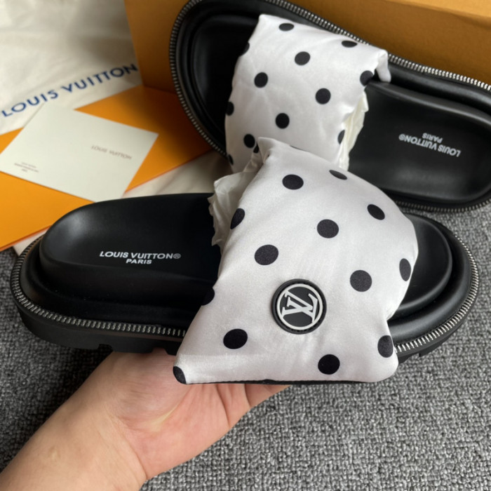 l0vt sneakers