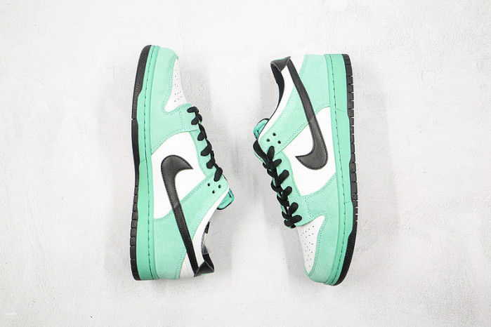 nike sb dunk low sea crystal 819674-301