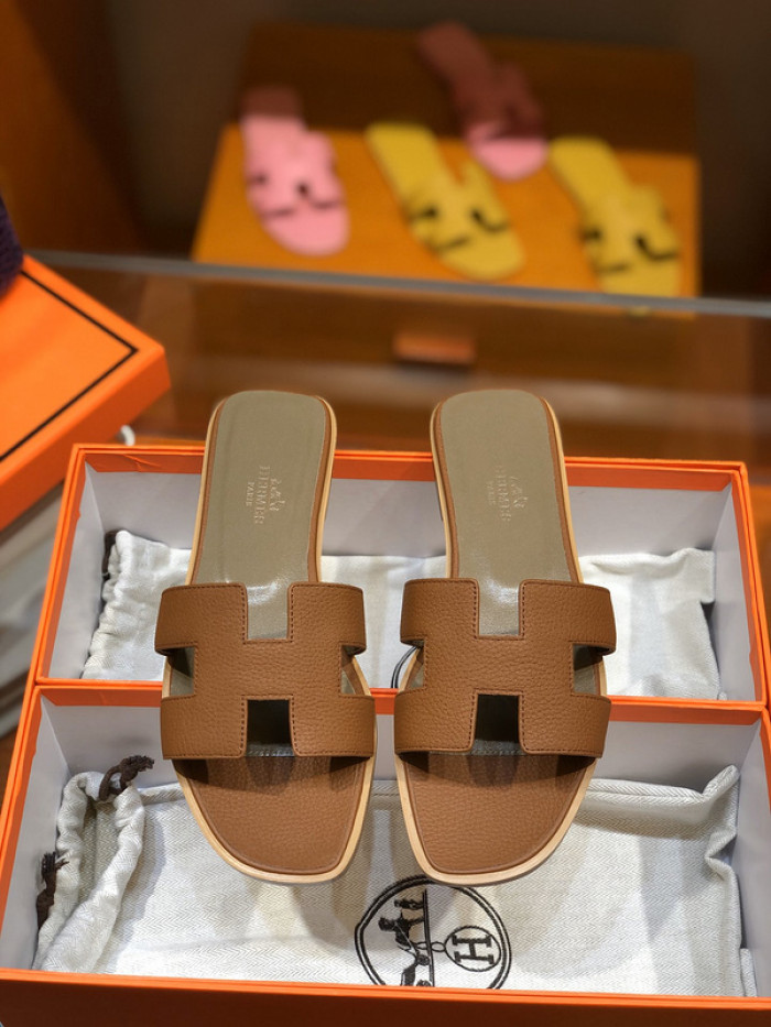 H**mes SLIPPERS H056
