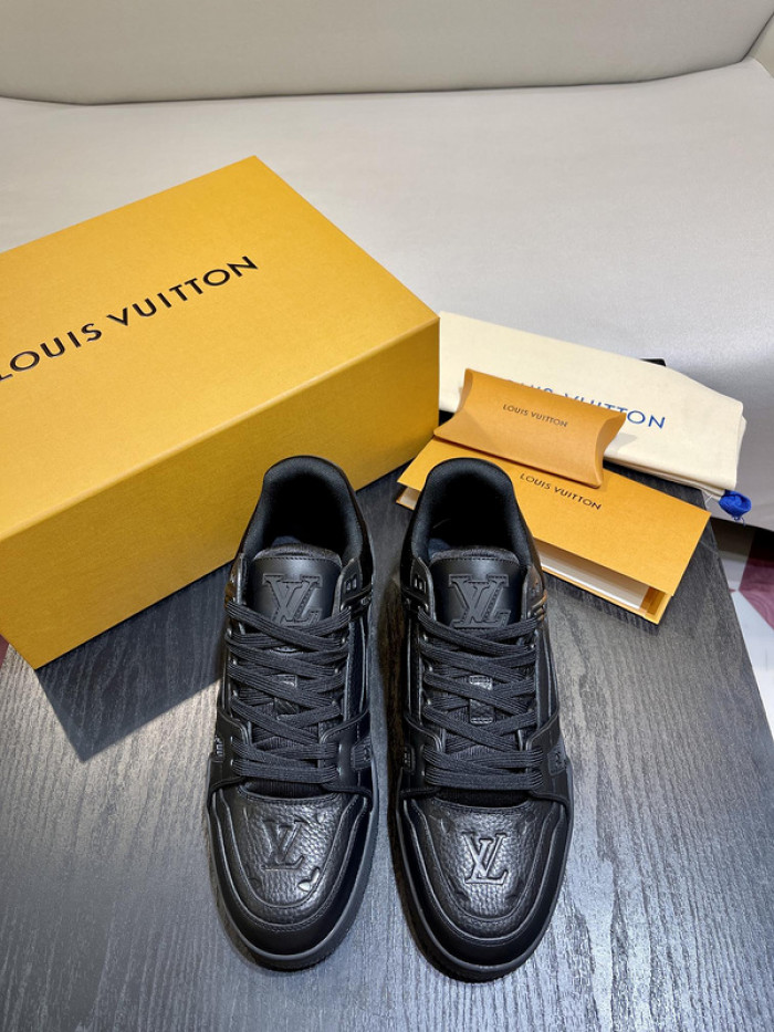l0vt sneakers