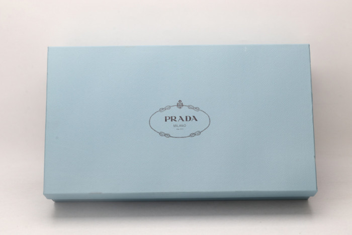 Pra*a BOOTS P028