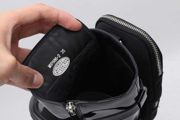 Pra*a BOOTS P028