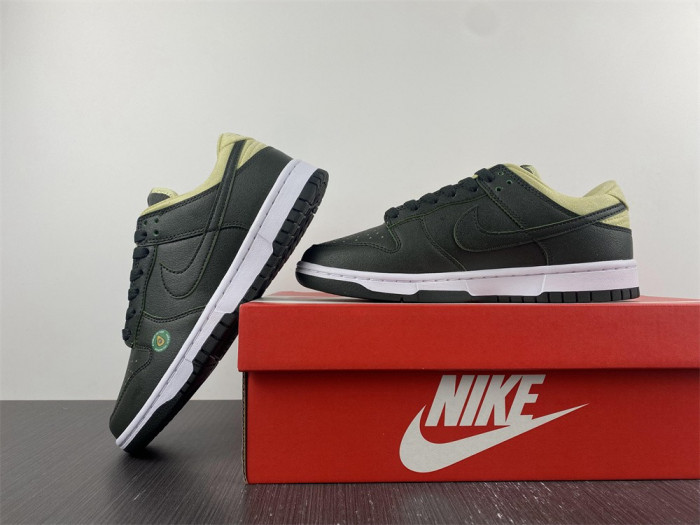 nike dunk low avocado dm7606-300