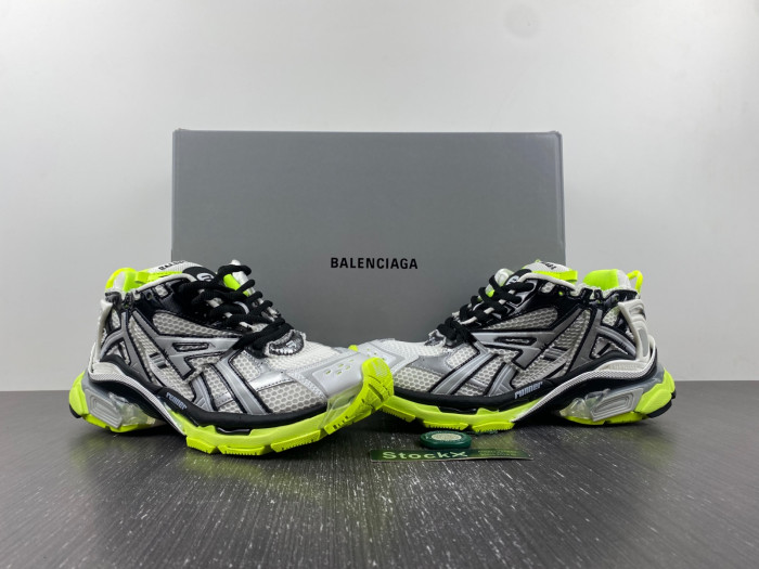 Ba*len*cia*ga runner w3rbp 1093