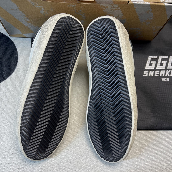 golden goose S*per-star sneaker gg06