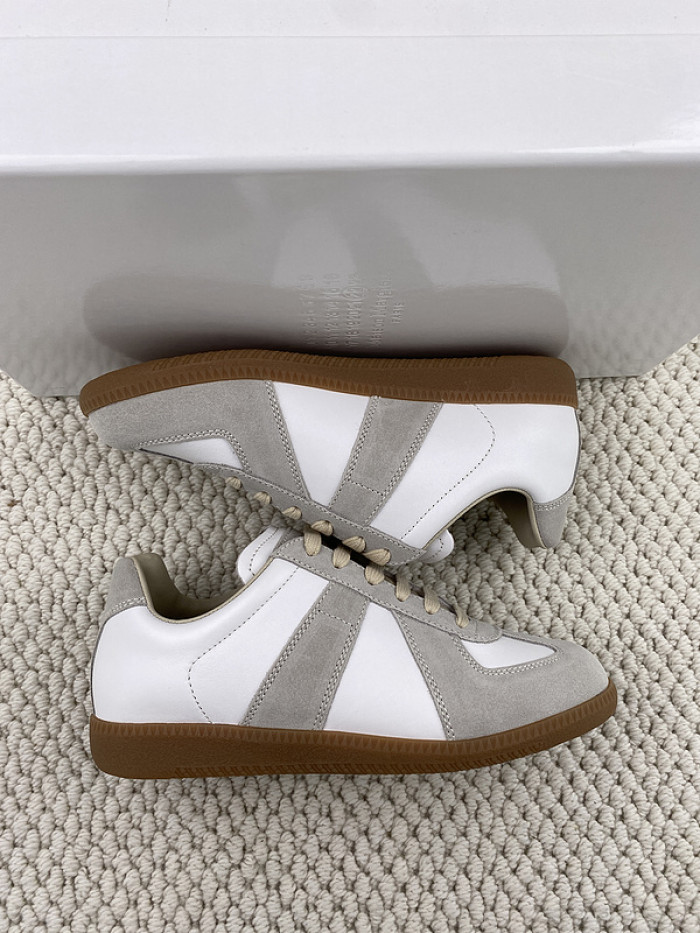 ma*s*n Ma*i*la sneakers