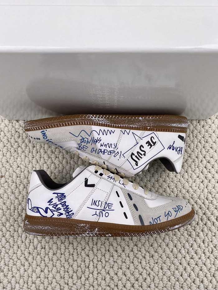 ma*s*n Ma*i*la sneakers