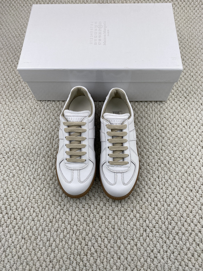 ma*s*n Ma*i*la sneakers