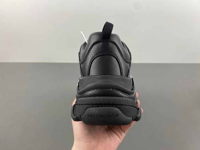 Ba*len*cia*ga triple s sneaker 536737 w2fay 9017
