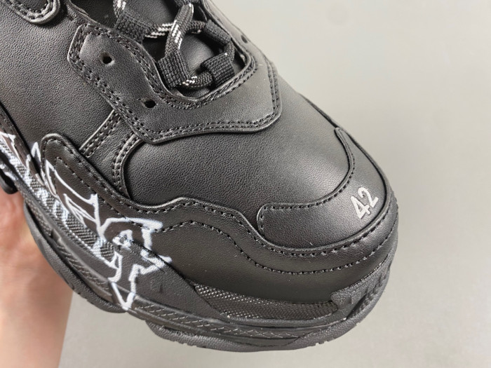 Ba*len*cia*ga triple s sneaker 536737 w2fay 9017