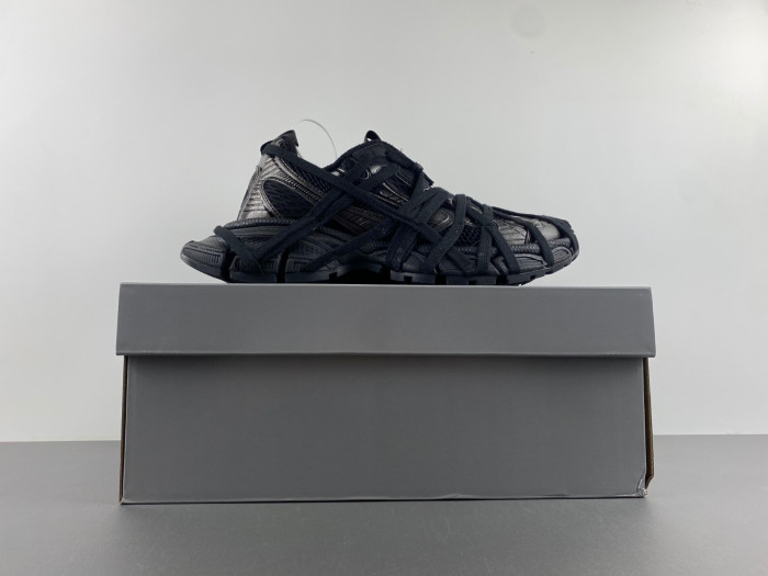 Ba*len*cia*ga phantom sneaker 778698 w3xll 0125