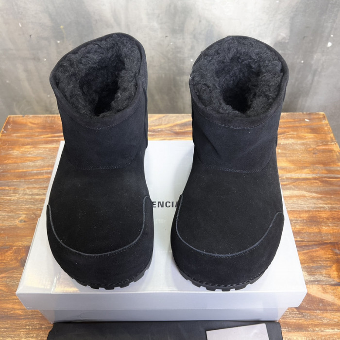 BLCG BOOTS SNEAKERS
