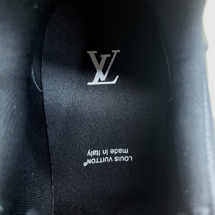 l0vt sneakers