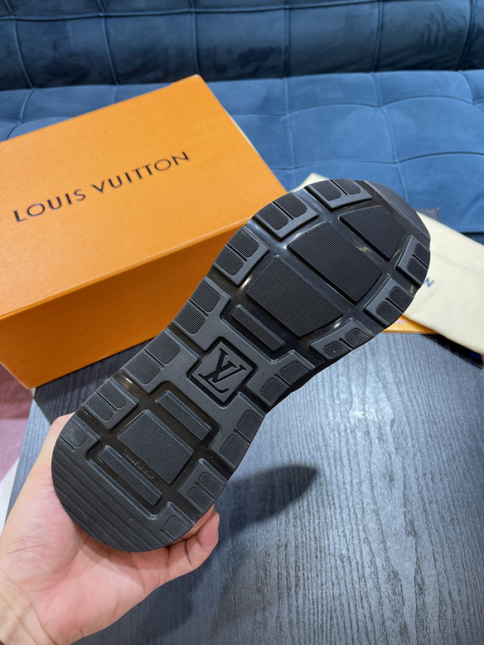 l0vt sneakers