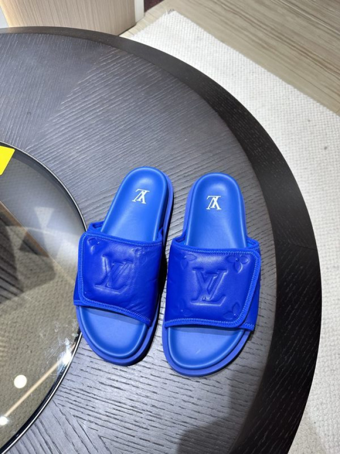 L0VT SANDALS