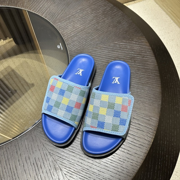 L0VT SANDALS
