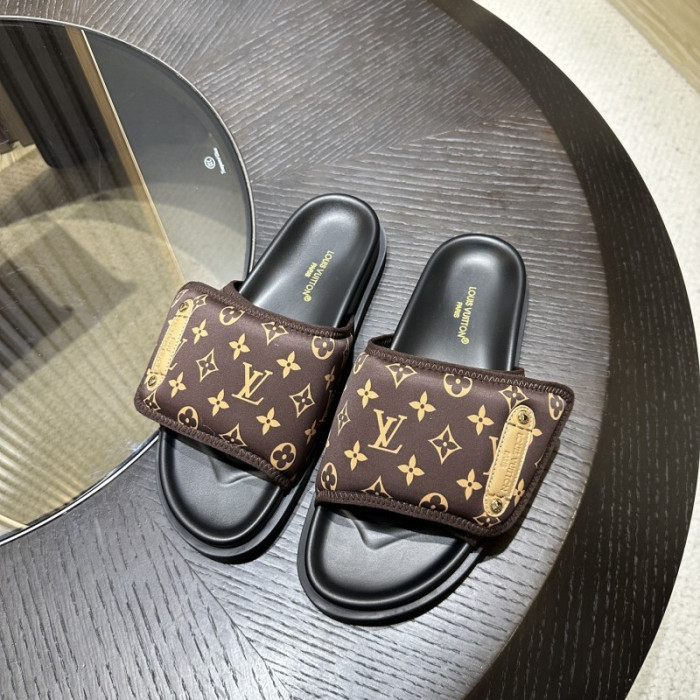 L0VT SANDALS