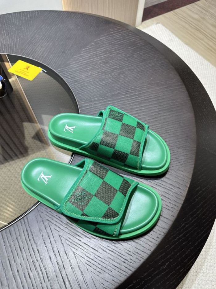 L0VT SANDALS