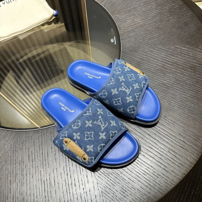 L0VT SANDALS