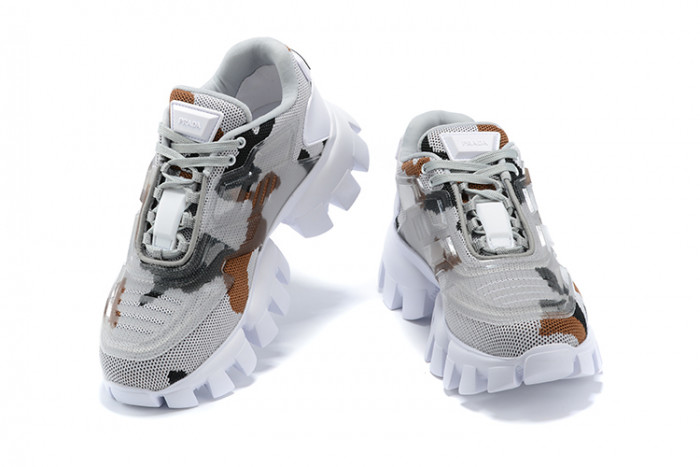 pra*a sneaker p005