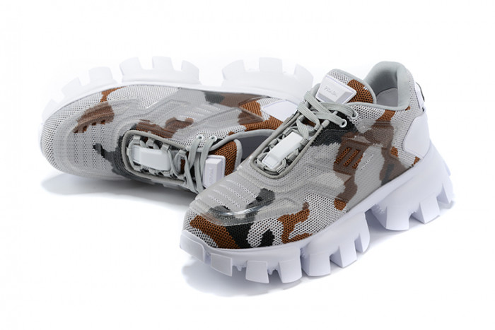 pra*a sneaker p005