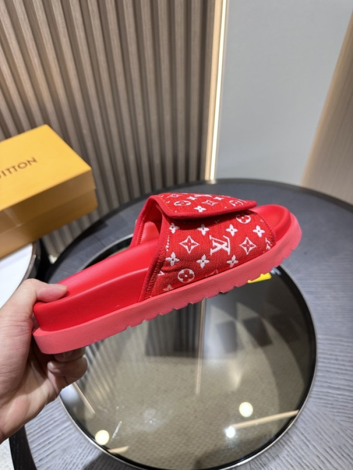 L0VT SANDALS