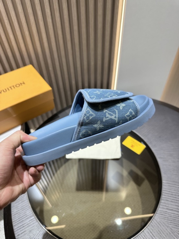 L0VT SANDALS