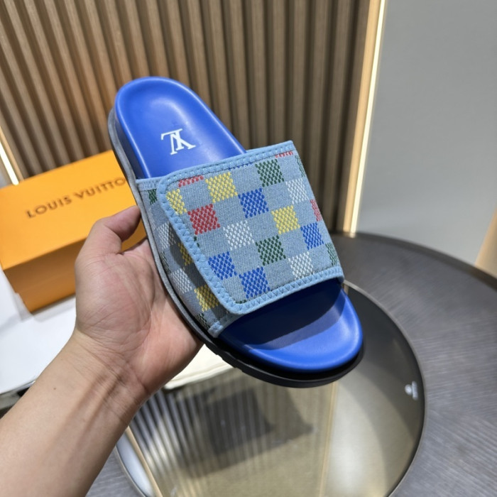 L0VT SANDALS