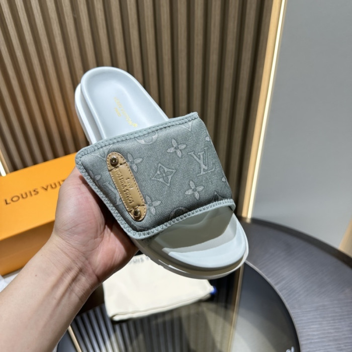 L0VT SANDALS