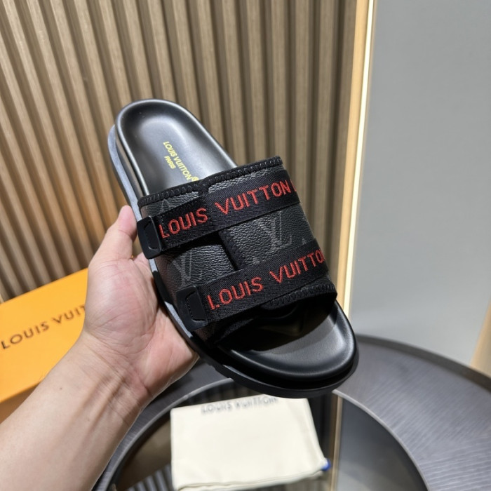 L0VT SANDALS