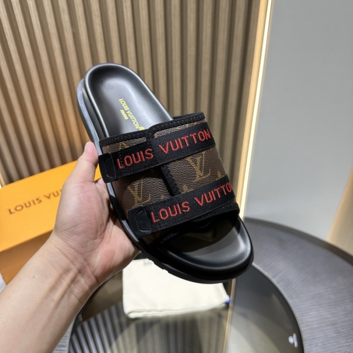 L0VT SANDALS