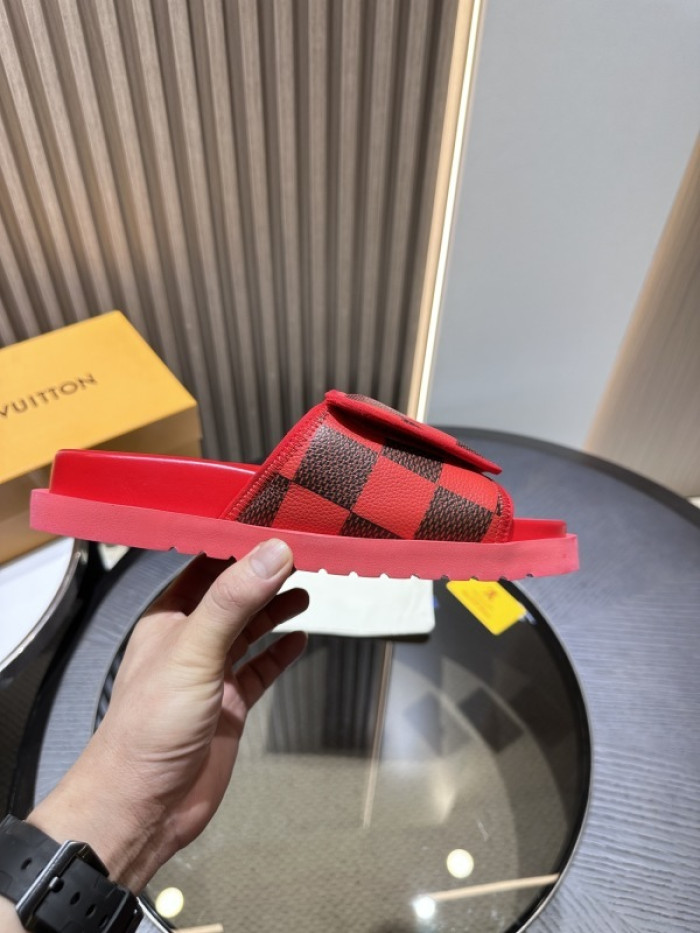 L0VT SANDALS