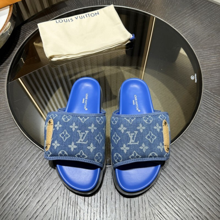 L0VT SANDALS