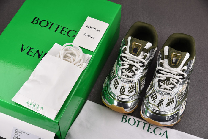 Bo*te*ga Ve*ne*ta BV038
