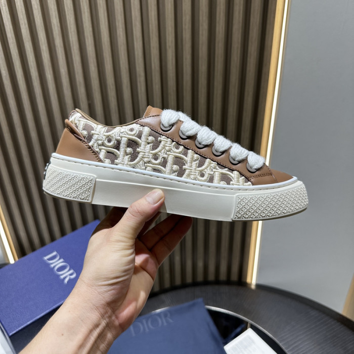 D*0r B33 SNEAKERS D20018