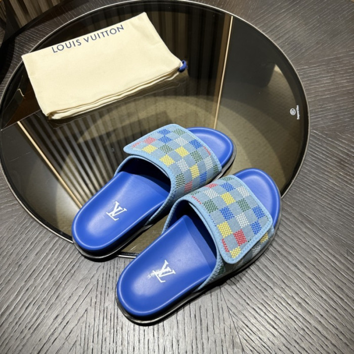 L0VT SANDALS