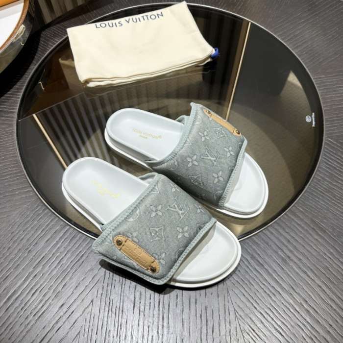 L0VT SANDALS