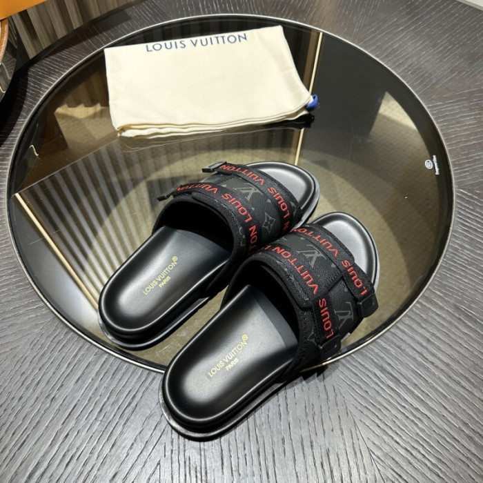 L0VT SANDALS