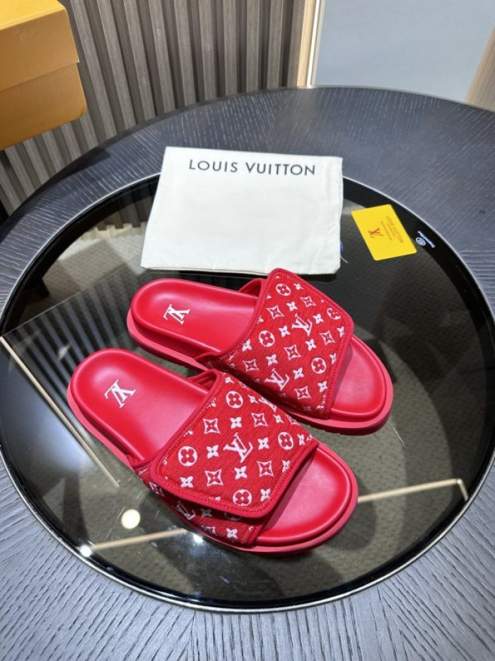 L0VT SANDALS