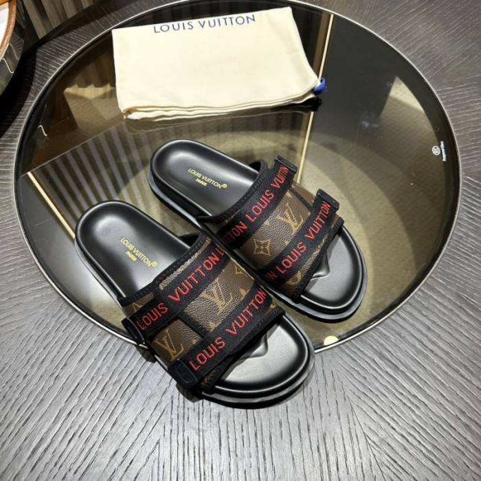 L0VT SANDALS