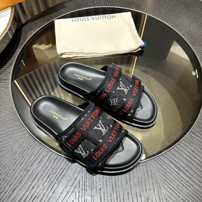 L0VT SANDALS