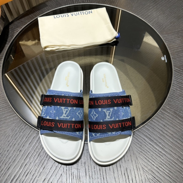 L0VT SANDALS