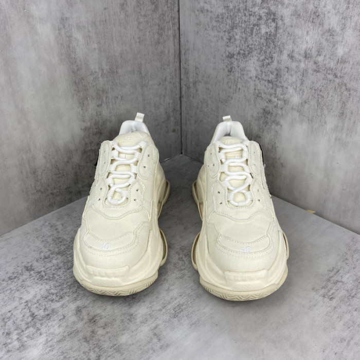Ba*len*cia*ga Triple S SNEAKER