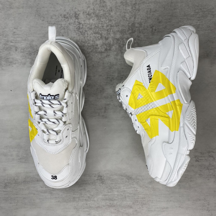 Ba*len*cia*ga Triple S SNEAKER