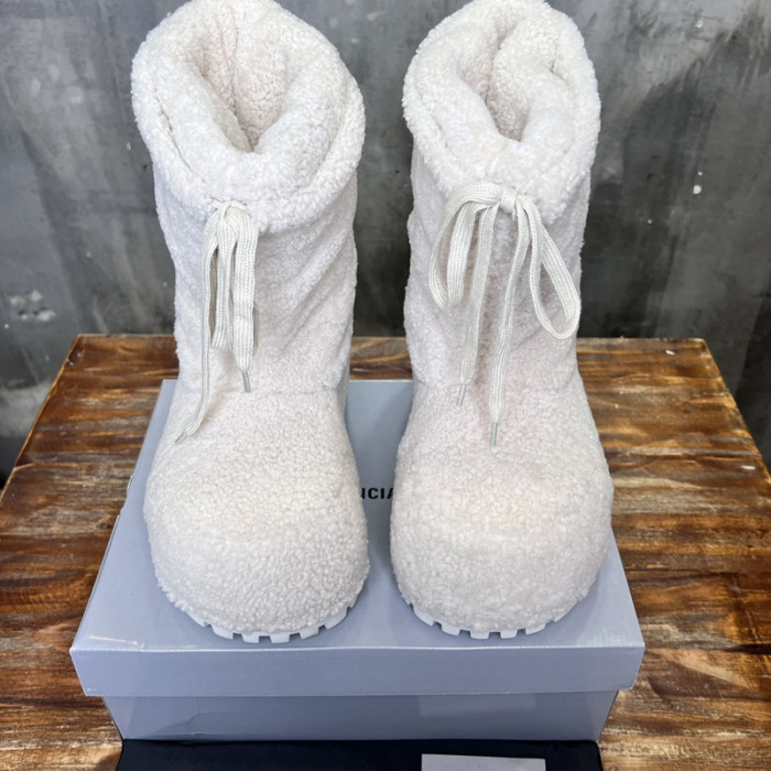 BLCG BOOTS SNEAKERS
