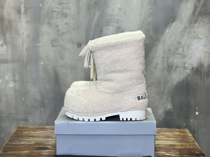 BLCG BOOTS SNEAKERS