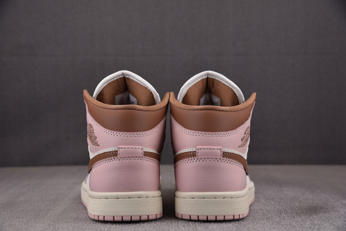 Air Jordan 1 Mid Feasts BQ6472-620